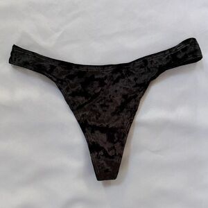VS Velvet Thong